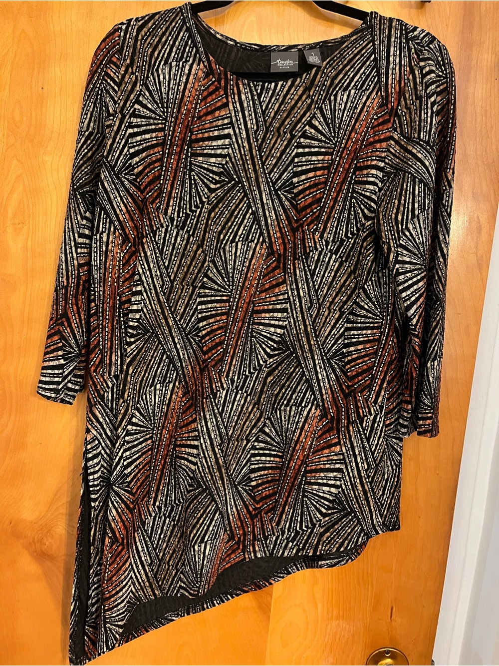Chico's Travelers Collection Black, Brown, Cream Abstract Geometric Tunic